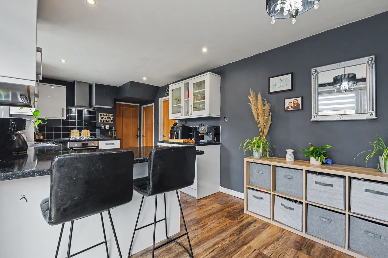 Meadow Road, South Littleton, WR11, photo 5