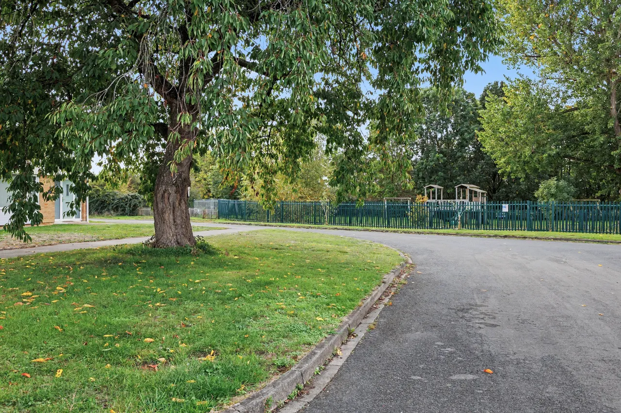 Meadow Road, South Littleton, WR11, photo 18