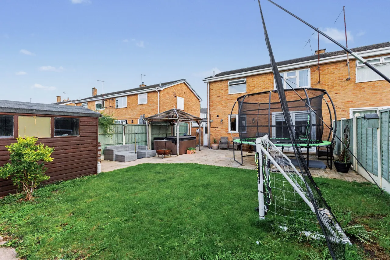 Meadow Road, South Littleton, WR11, photo 4
