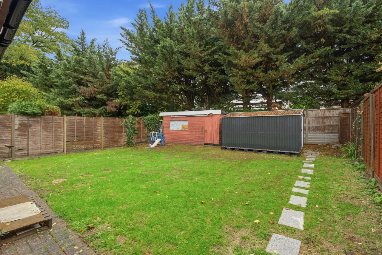 Thorney Lane South, Iver, SL0, photo 25