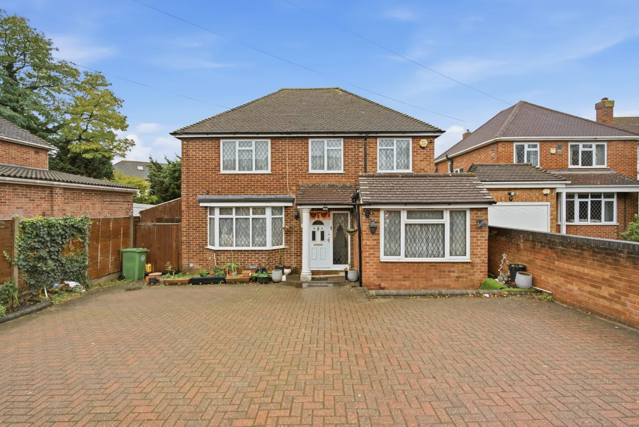 4 bed house for sale, Thorney Lane South, Iver, SL0