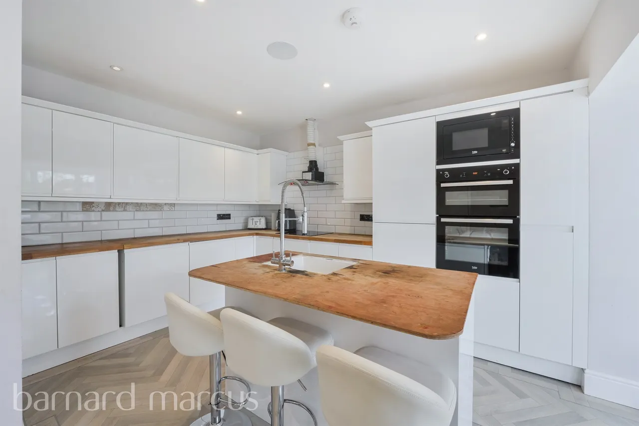 Brook Road, Merstham, Redhill, photo 10
