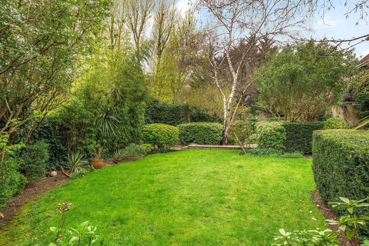 West Heath Gardens, Hampstead, NW3, photo 19