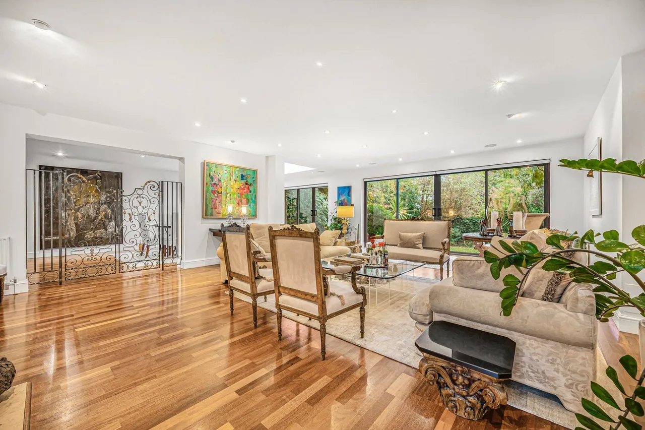 West Heath Gardens, Hampstead, NW3, photo 3