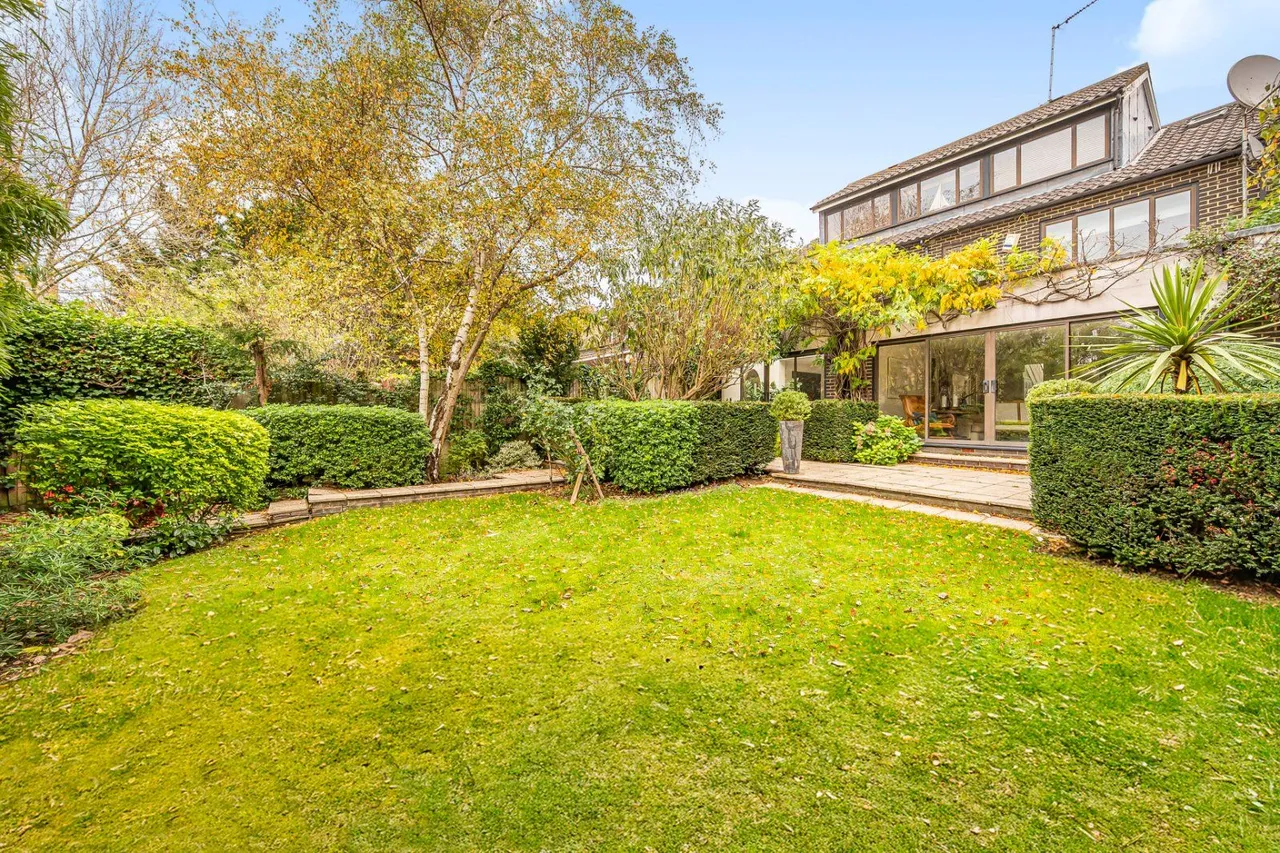 West Heath Gardens, Hampstead, NW3, photo 6