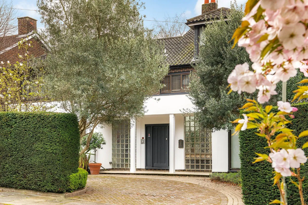 West Heath Gardens, Hampstead, NW3, photo 2
