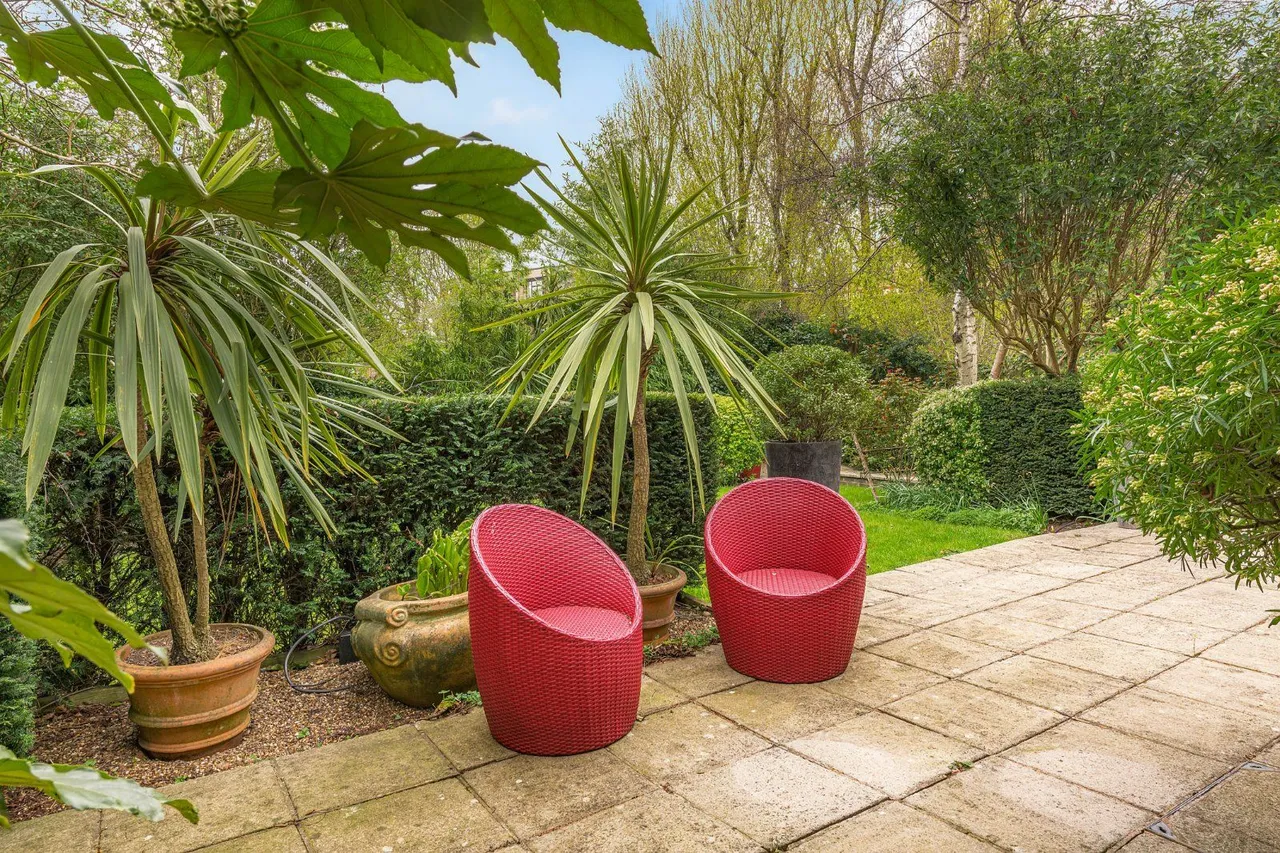 West Heath Gardens, Hampstead, NW3, photo 20
