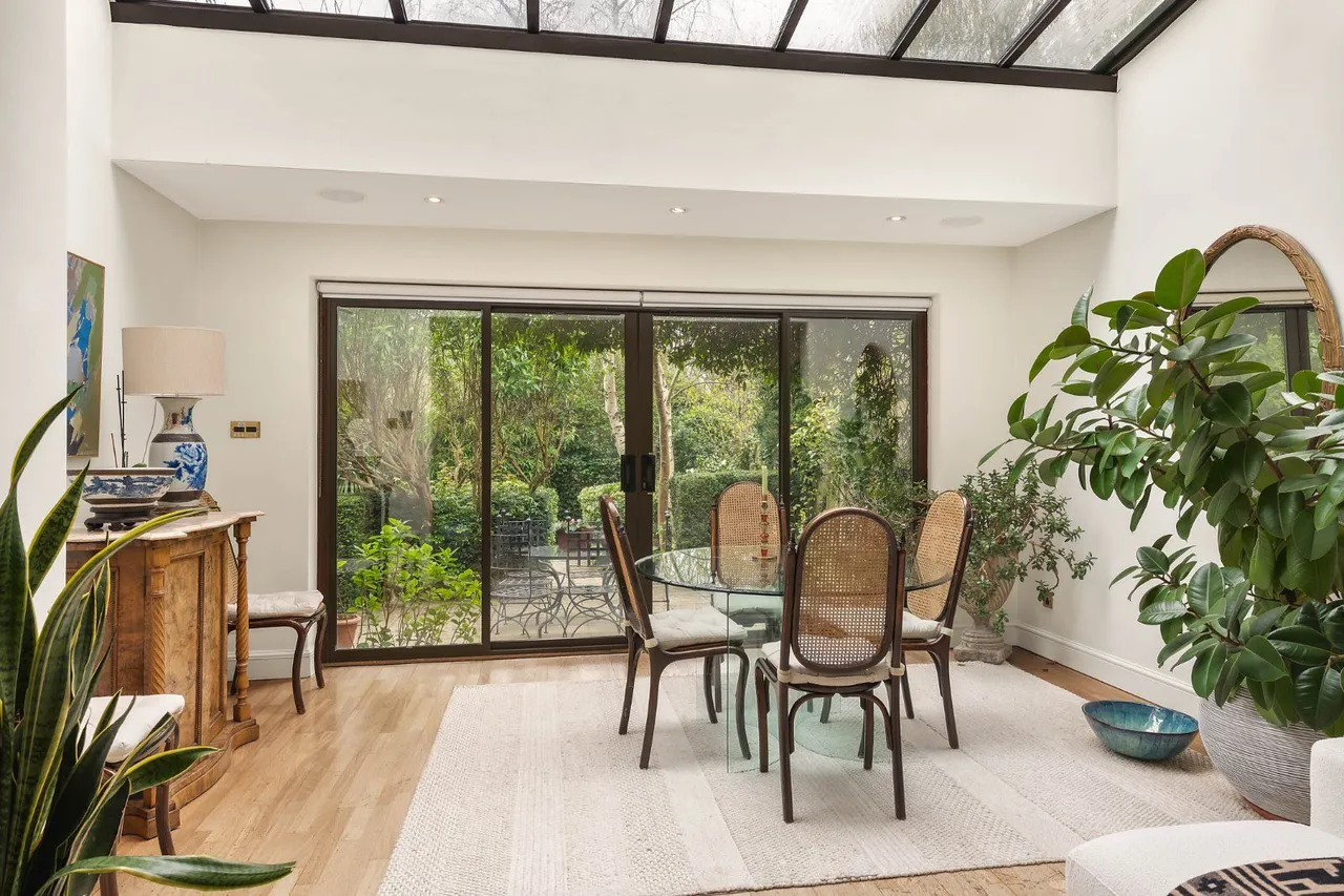 West Heath Gardens, Hampstead, NW3, photo 16