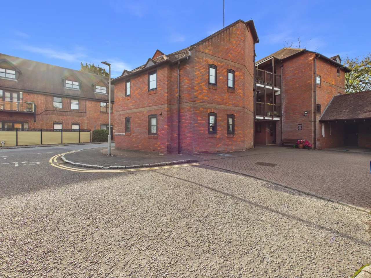 2 bed town bridge court, chesham,hp5 for sale, Town Bridge Court, Chesham, HP5