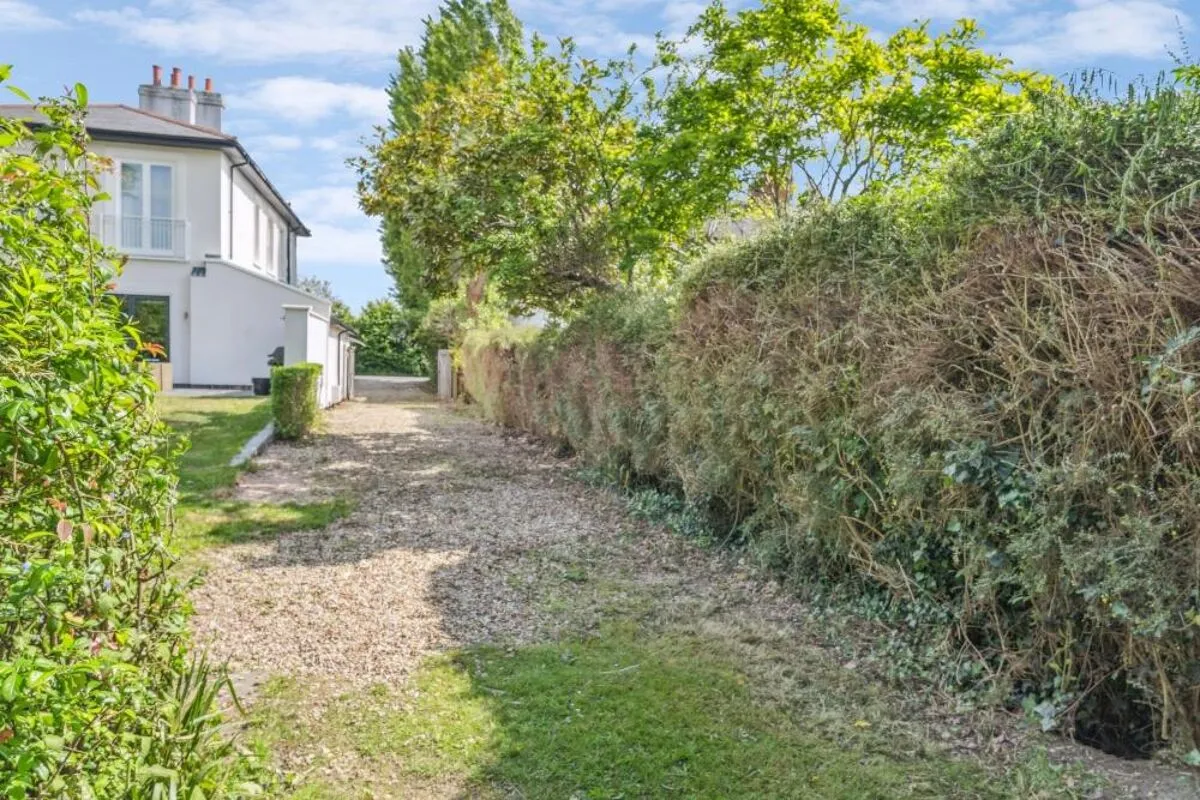 Boundary Road, Taplow, SL6, photo 3