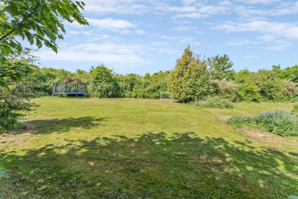 Boundary Road, Taplow, SL6, photo 2