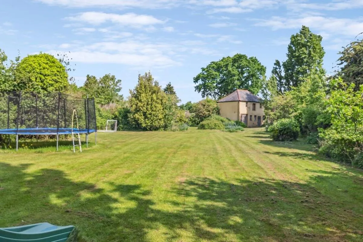 Boundary Road, Taplow, SL6, photo 4