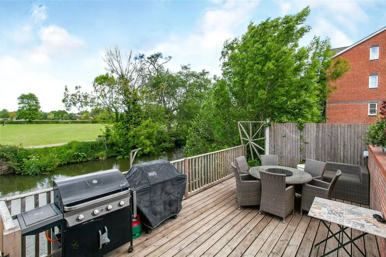 Barden Road, Tonbridge, TN9, photo 6