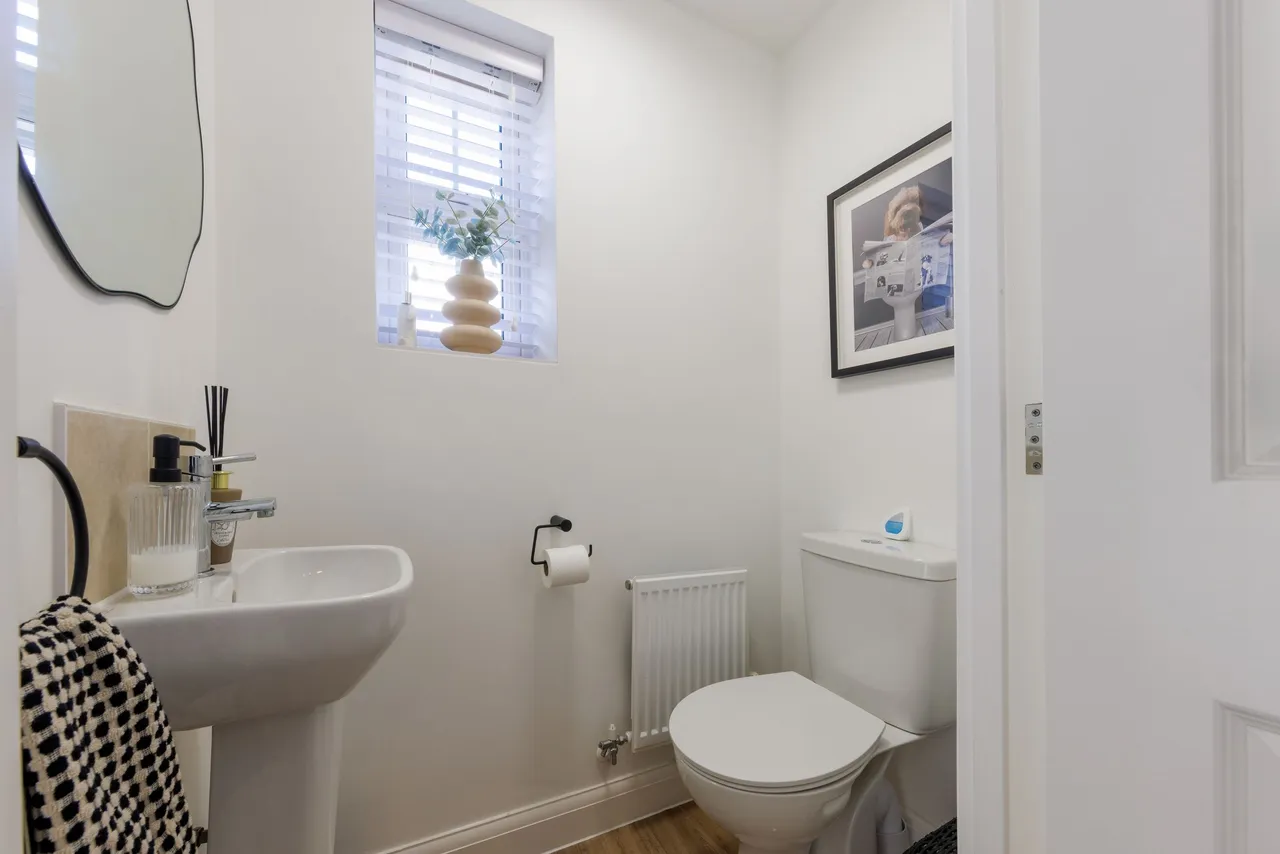 Field Close, Upper Lighthorne, CV33, photo 9