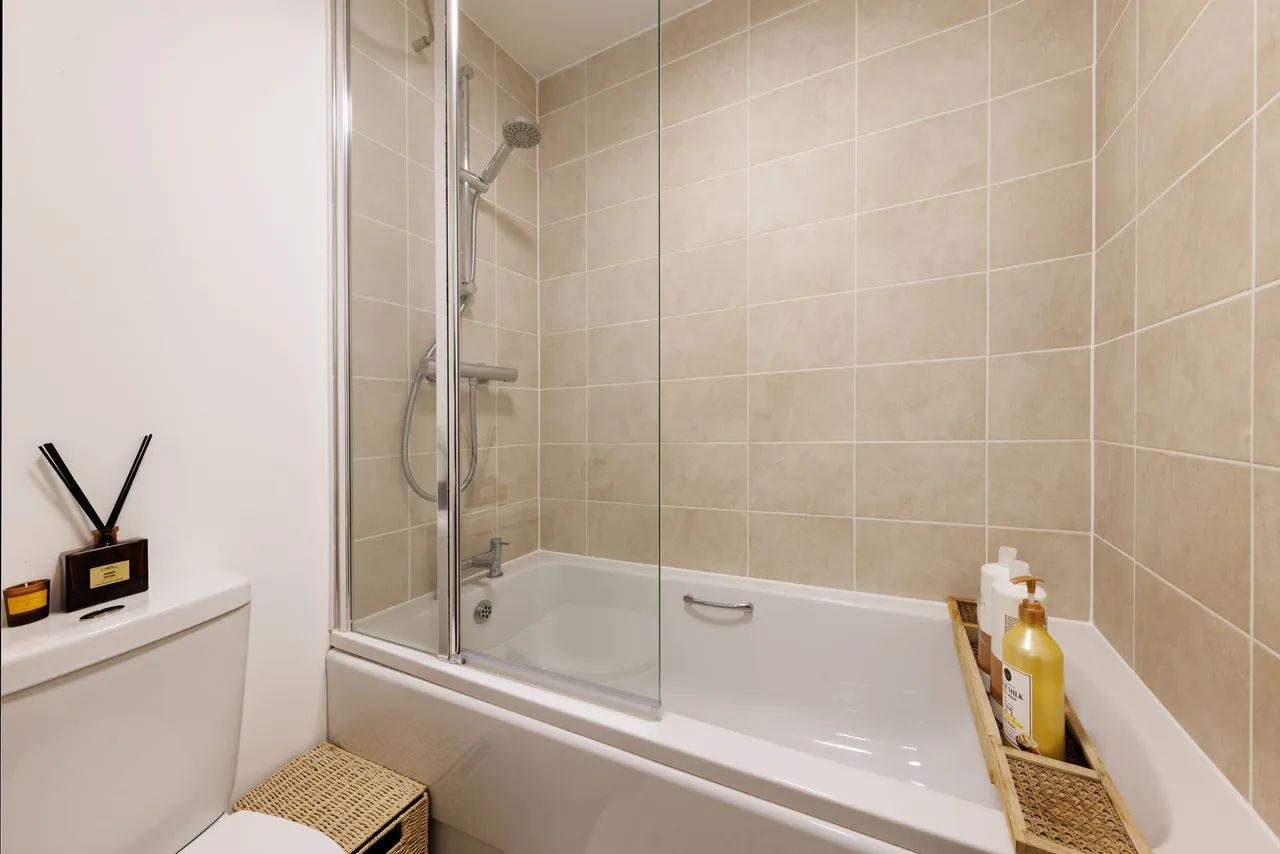 Field Close, Upper Lighthorne, CV33, photo 16
