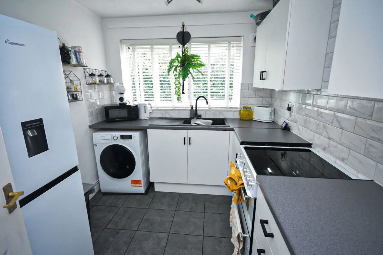 Welbeck Close, Eastbourne, photo 6
