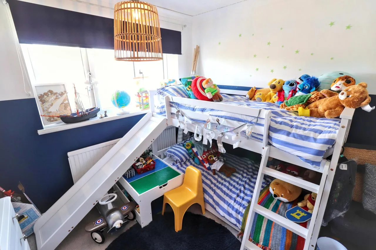 Ash Court, Donington, PE11, photo 6
