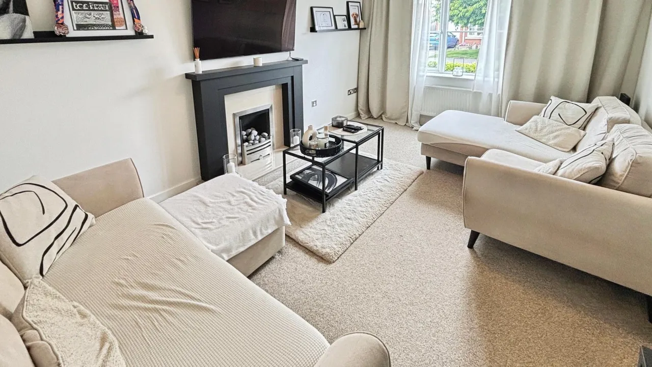 Jubilee Close, Cherry Willingham, LN3, photo 3