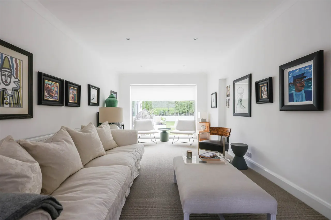 off Castlehill Road, Belfast, BT4, photo 6