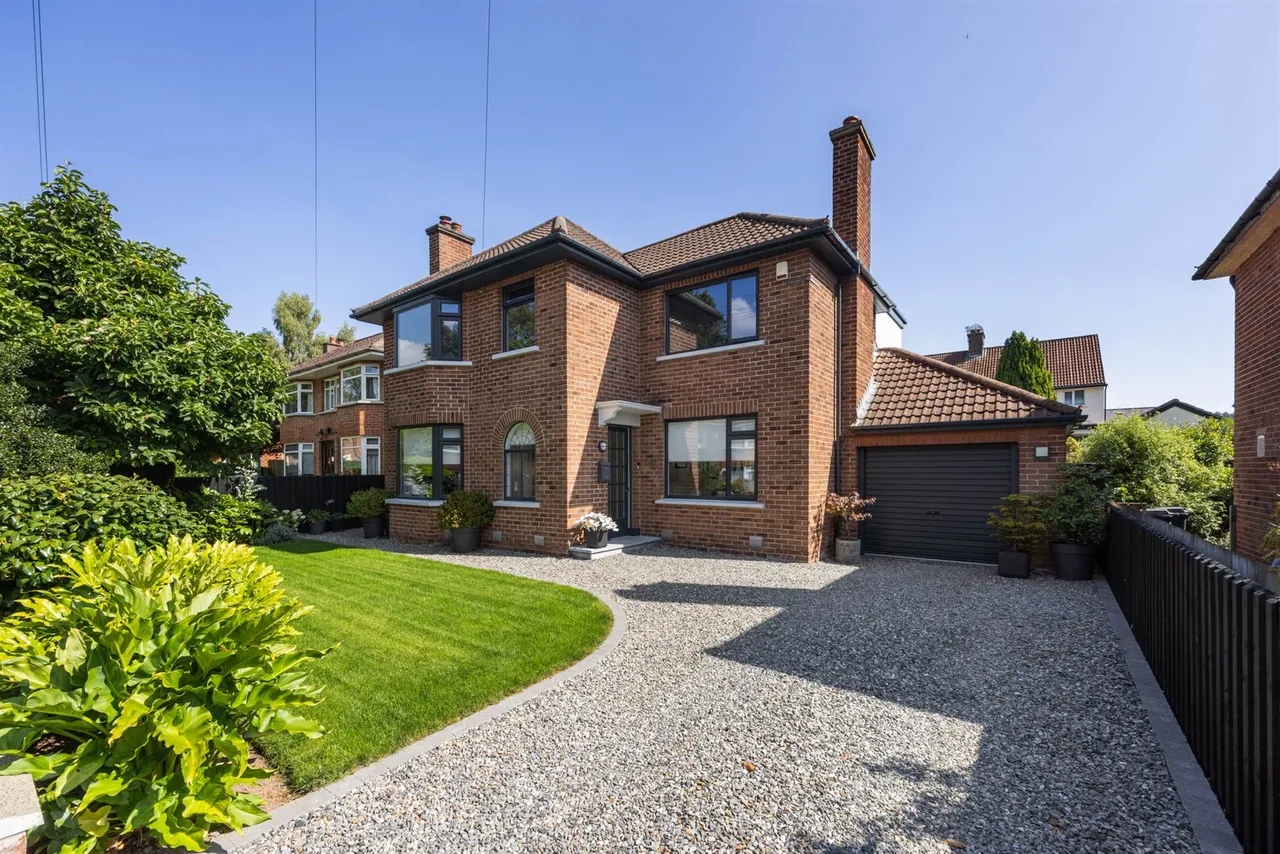 4 bed house for sale, off Castlehill Road, Belfast, BT4