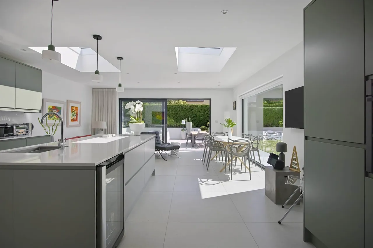 off Castlehill Road, Belfast, BT4, photo 11