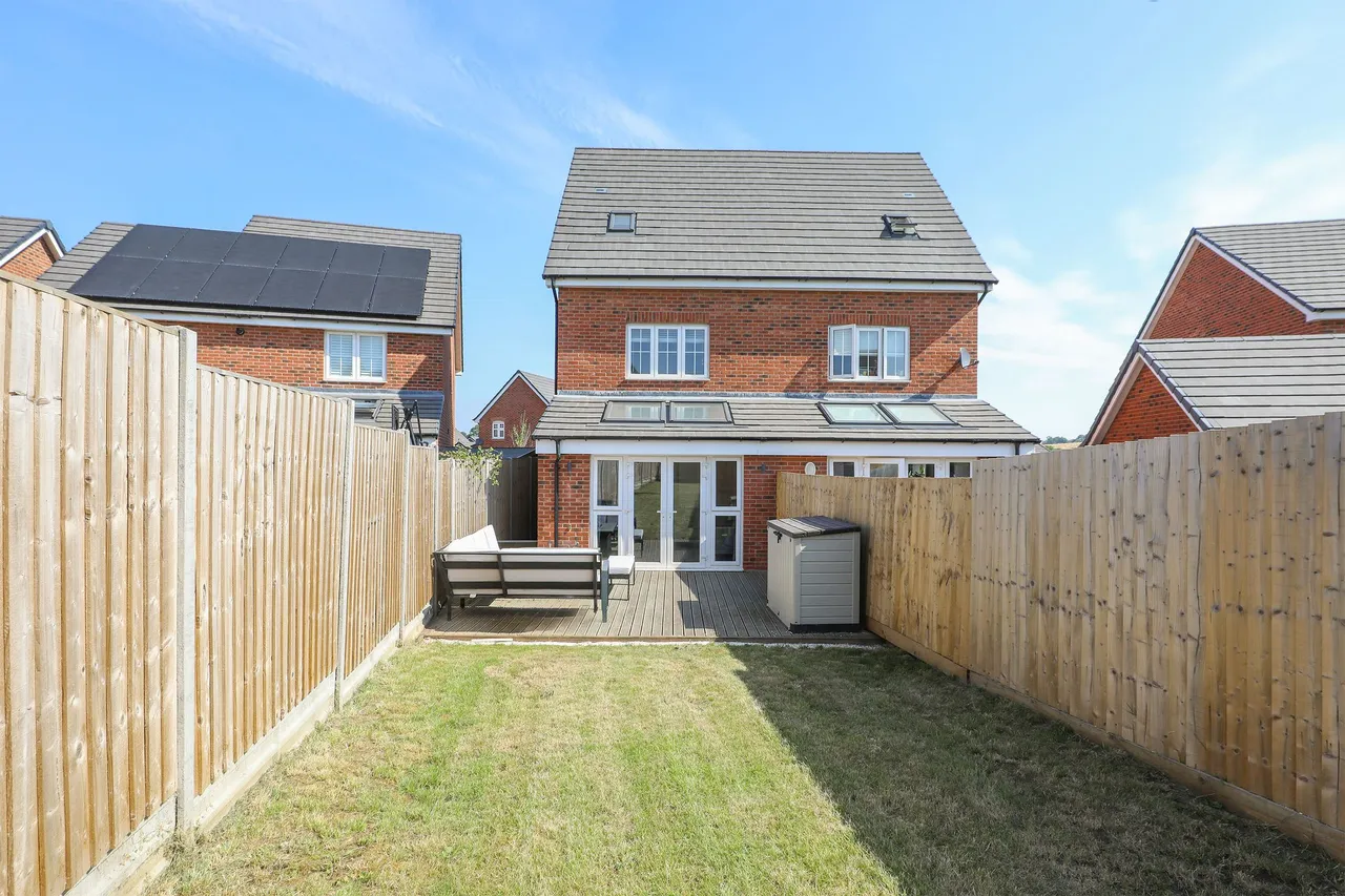 Curbar Rise, Clay Cross, S45, photo 3
