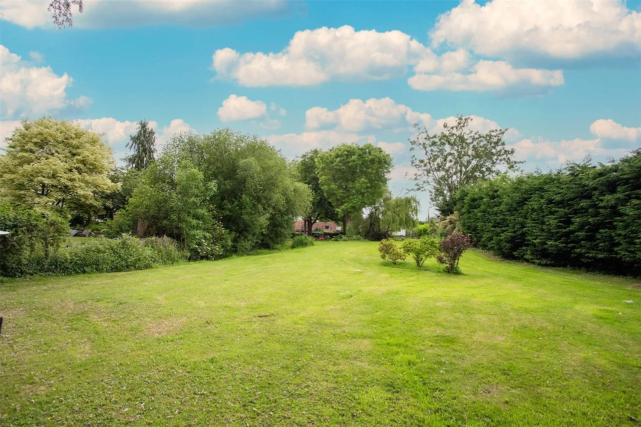 Old Park Ride, Hertfordshire, EN7 5HY, photo 15
