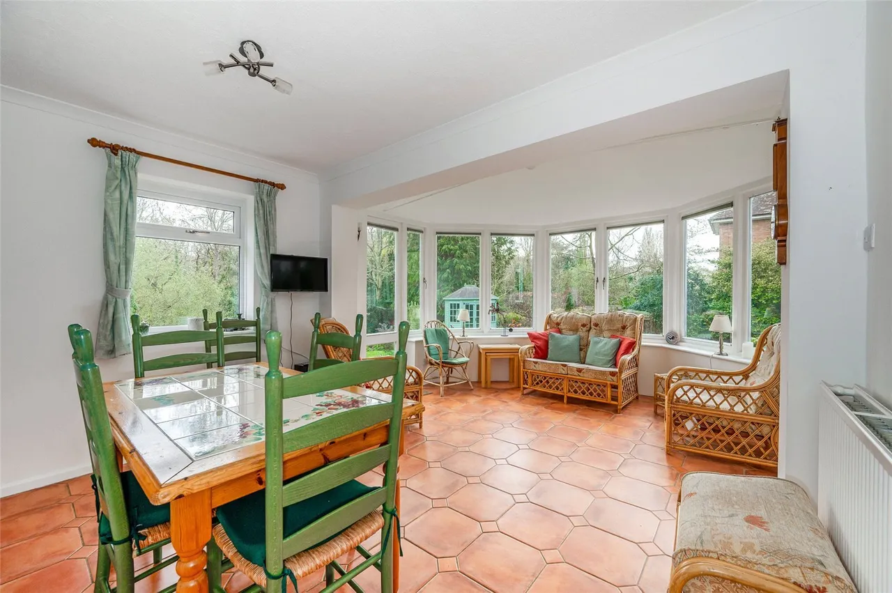 Old Broyle Road, West Broyle, PO19, photo 6