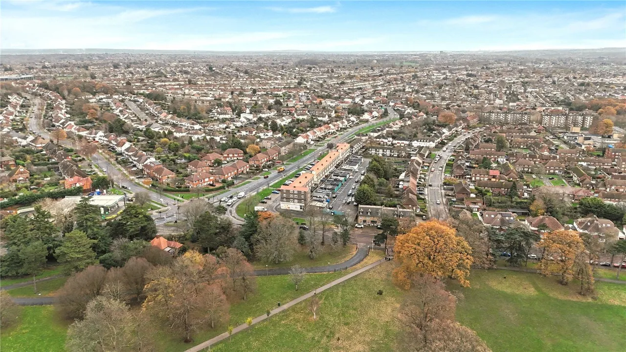 Bexley Road, SE9, photo 14