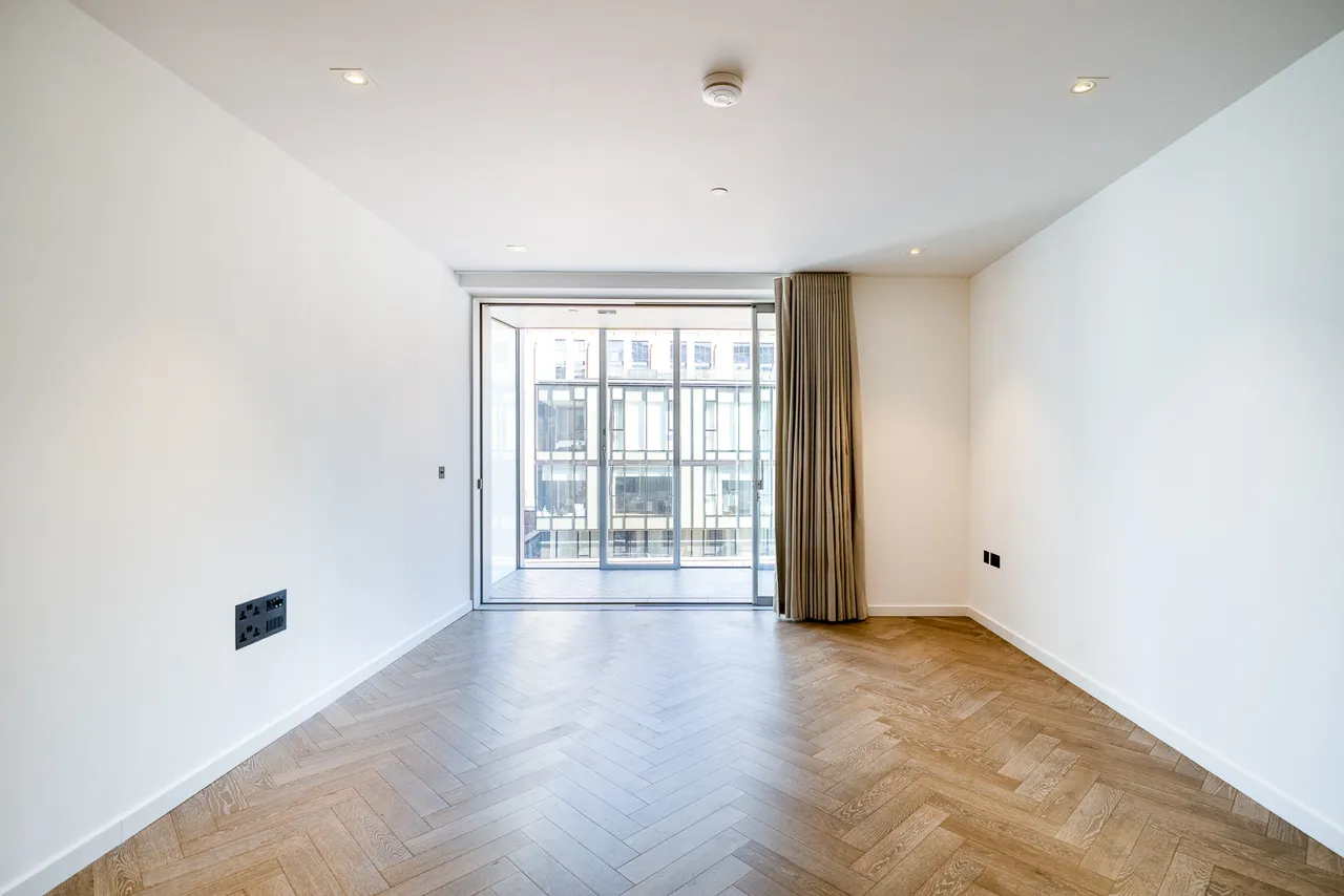 Circus Road West, London, SW11, photo 17