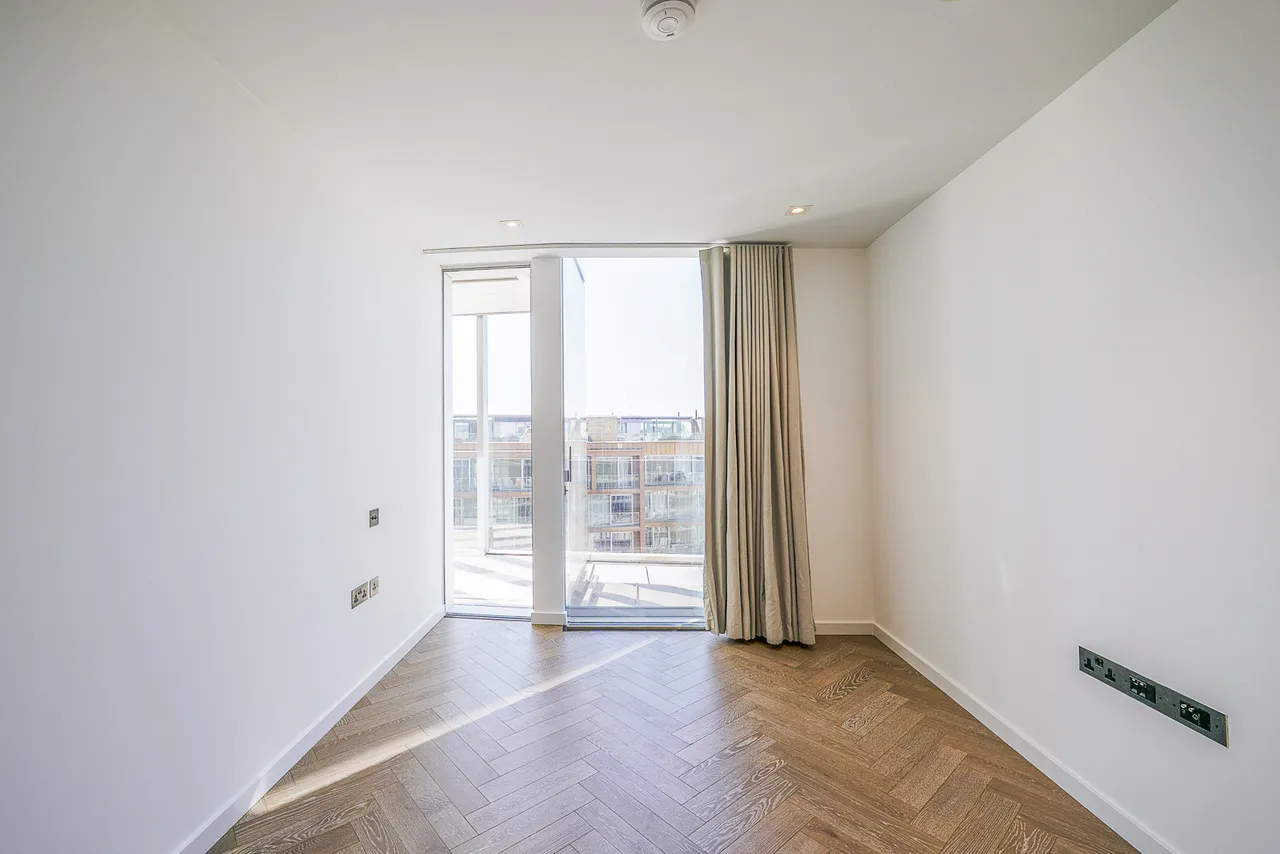 Circus Road West, London, SW11, photo 14