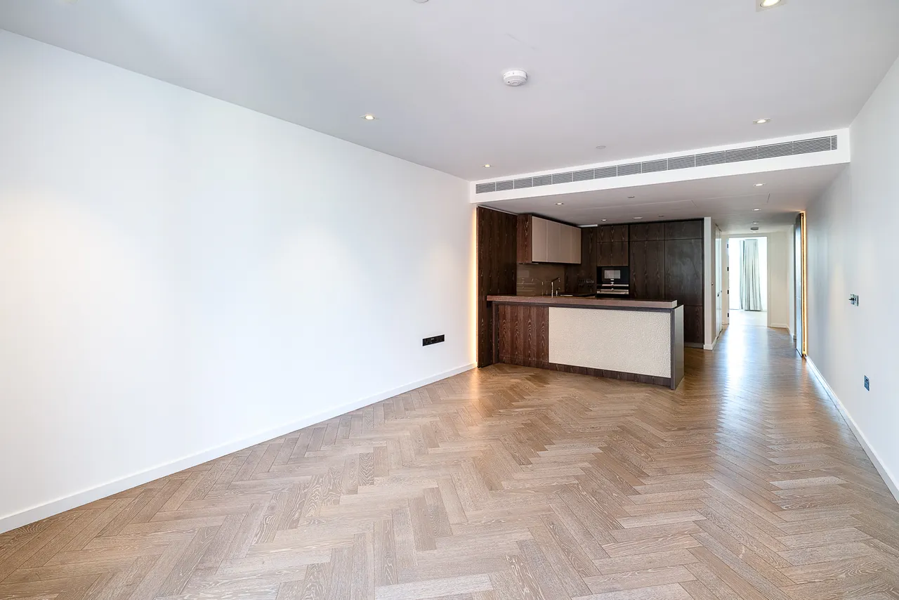Circus Road West, London, SW11, photo 3