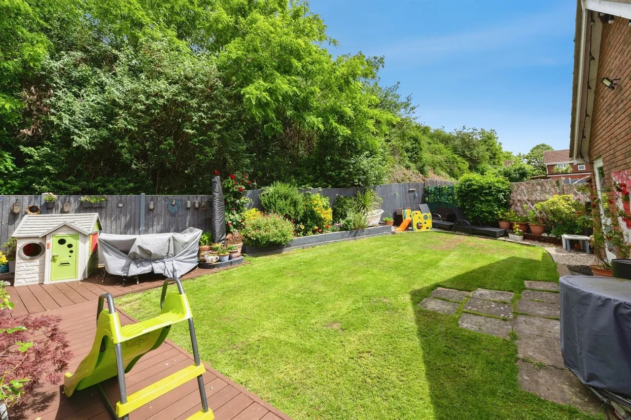 Gunning Road, Grays, RM17, photo 19