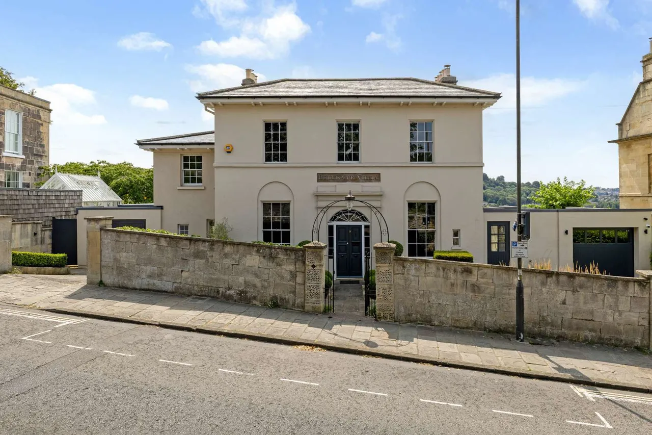 4 bed house for sale — Bathwick Hill, Bath, Somerset, BA2 6EW