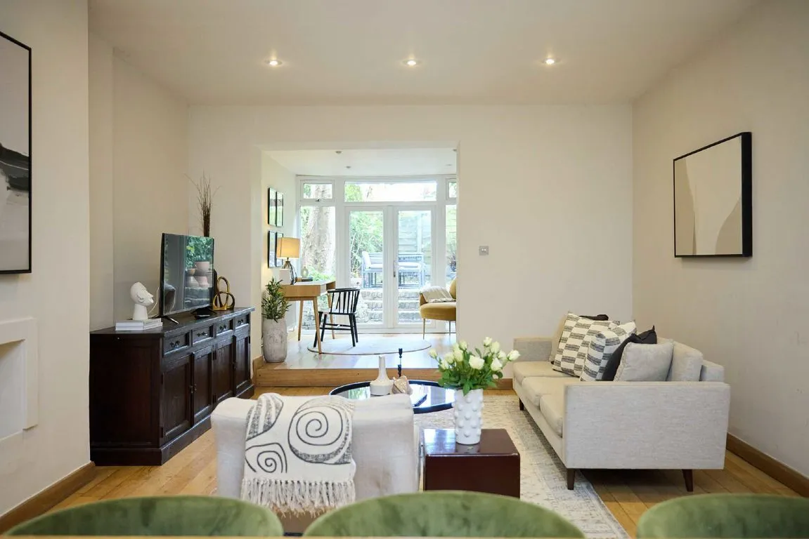 1 bed property for sale, Holland Road, W14