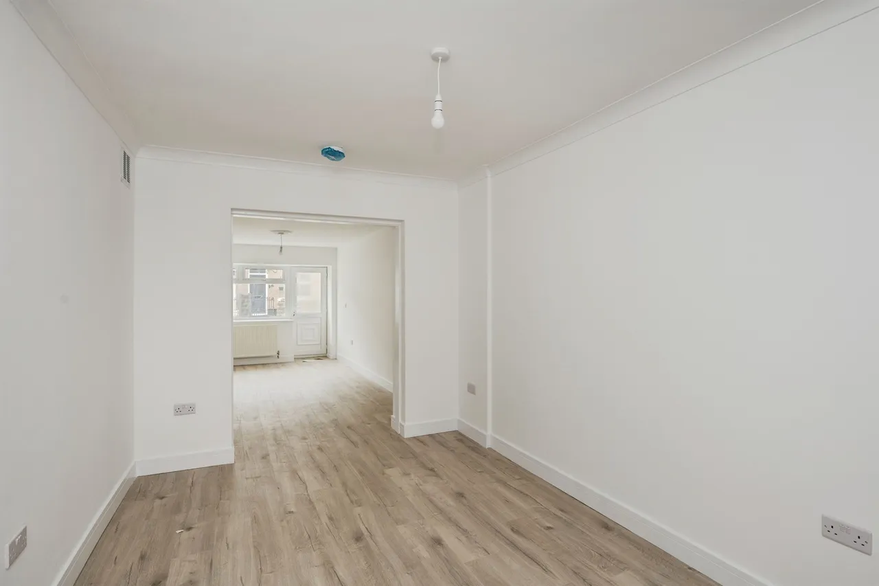 Gwilym Road, Swansea, SA9, photo 3