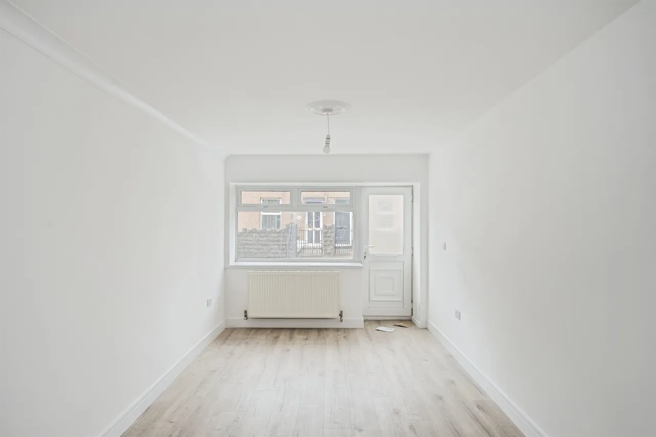 Gwilym Road, Swansea, SA9, photo 6