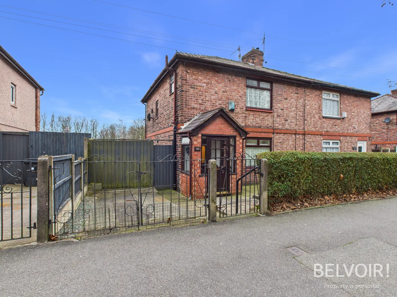 3 bed house for sale — Manchester Road, Prescot, L34