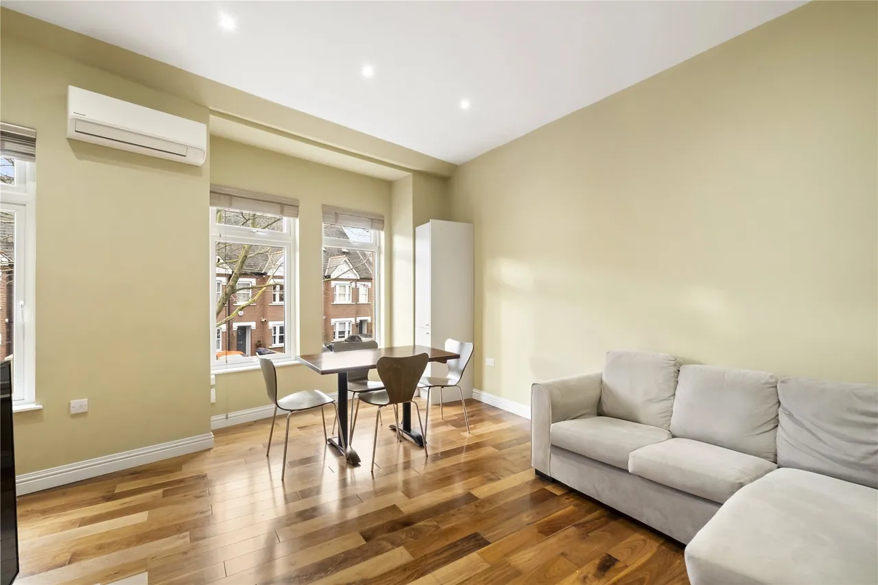 Acton Lane, London, W4, photo 3
