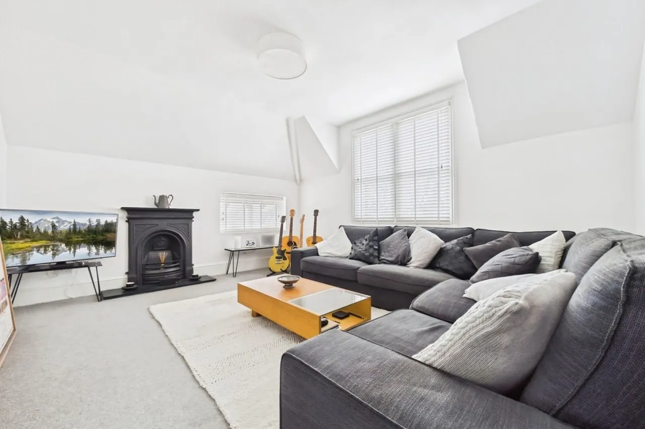Bouverie Road West, Folkestone, photo 2
