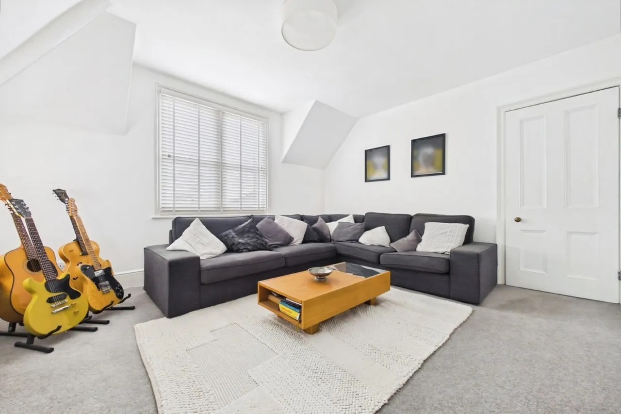 Bouverie Road West, Folkestone, photo 5