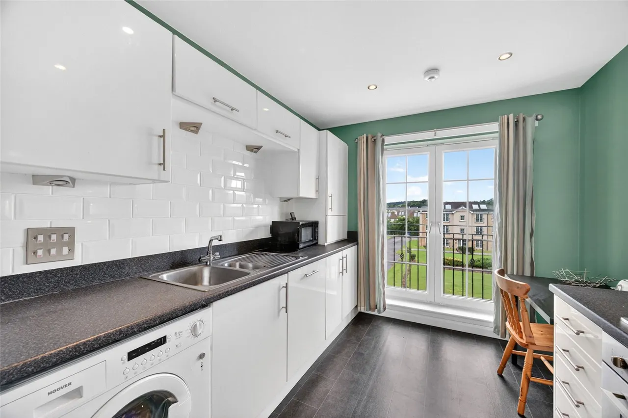 Mackie Place, Elrick, AB32, photo 6