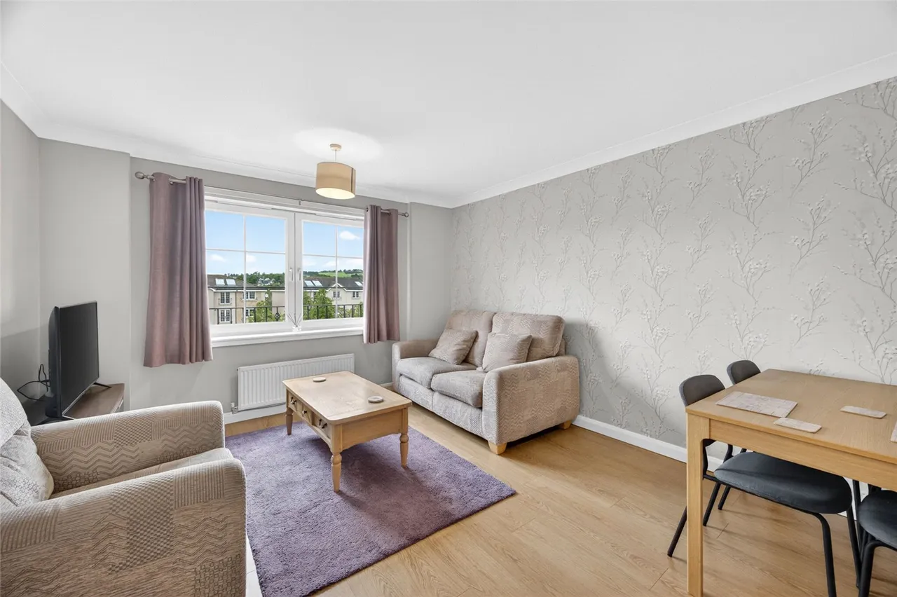 Mackie Place, Elrick, AB32, photo 3