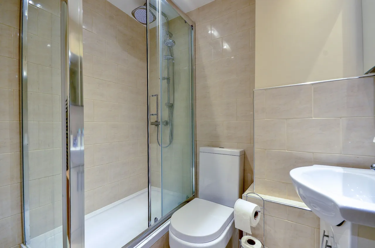 19 Stubbs Point, New Barn Street, London, photo 6