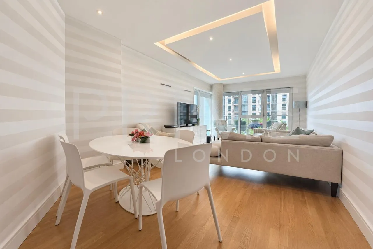 3 bed flat for sale, Juniper Drive, Battersea Reach, SW18