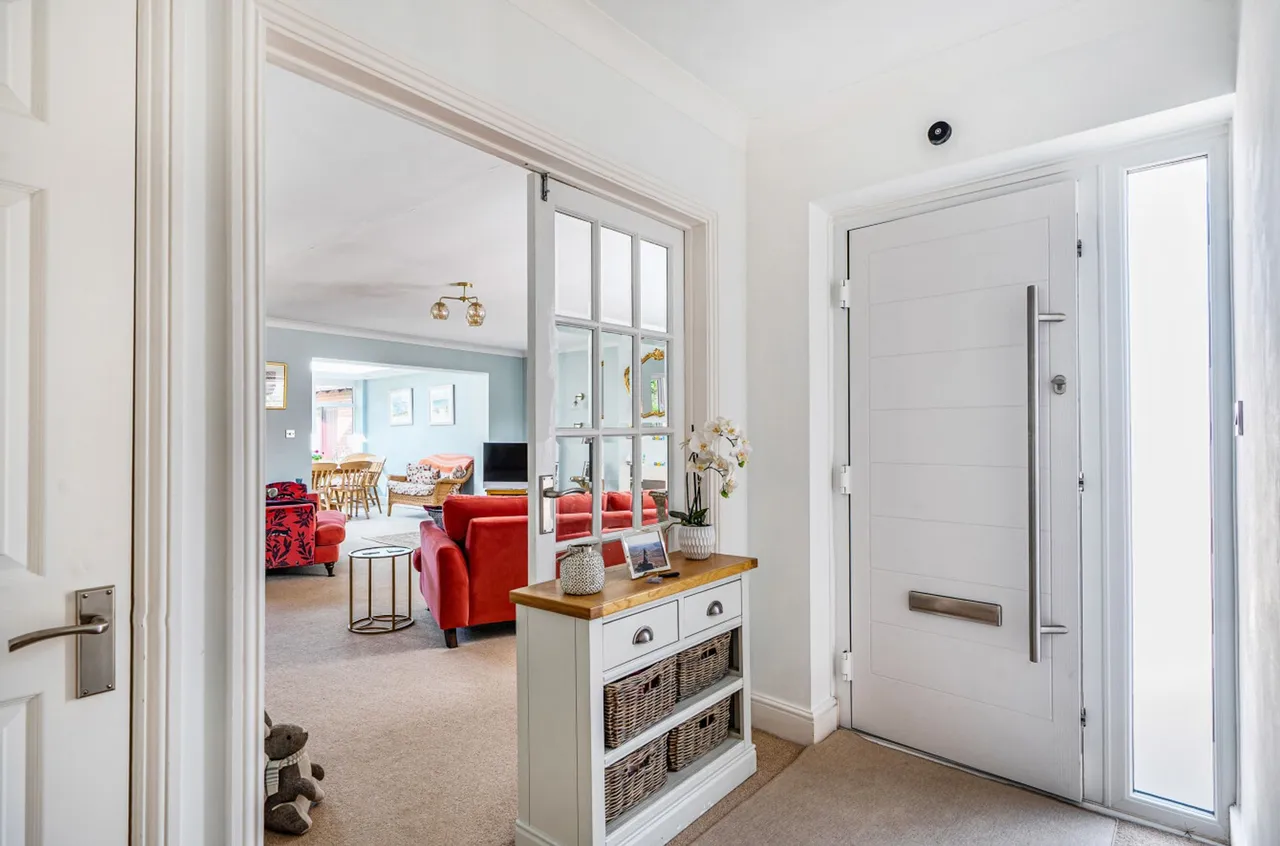 Holmwood Close, West Wittering, PO20, photo 9