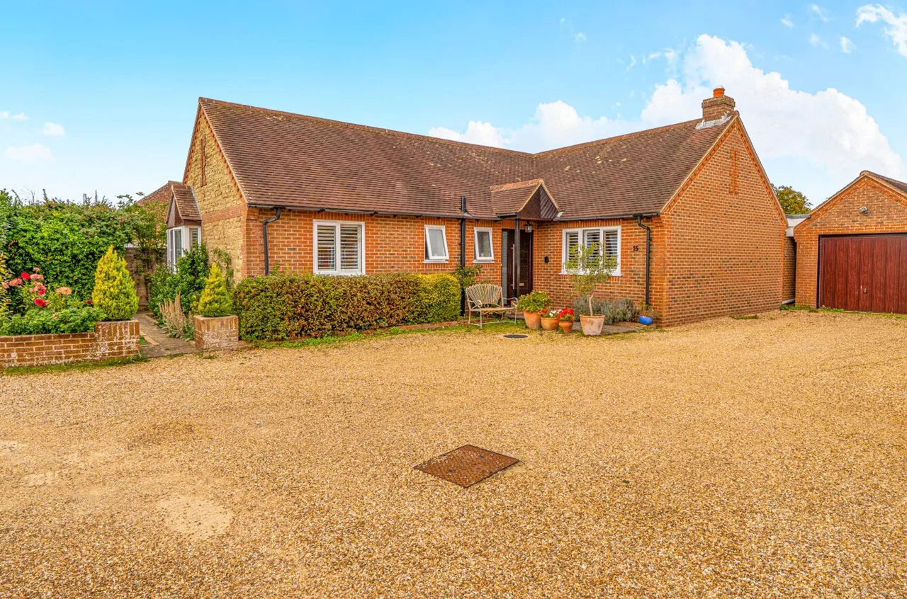 Holmwood Close, West Wittering, PO20, photo 21