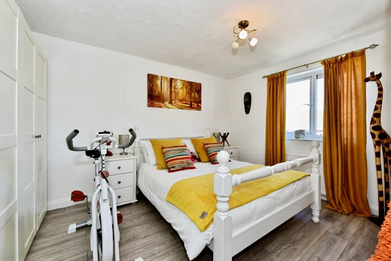 Raseby Avenue, Waterthorpe, Sheffield, South Yorkshire, S20, photo 9