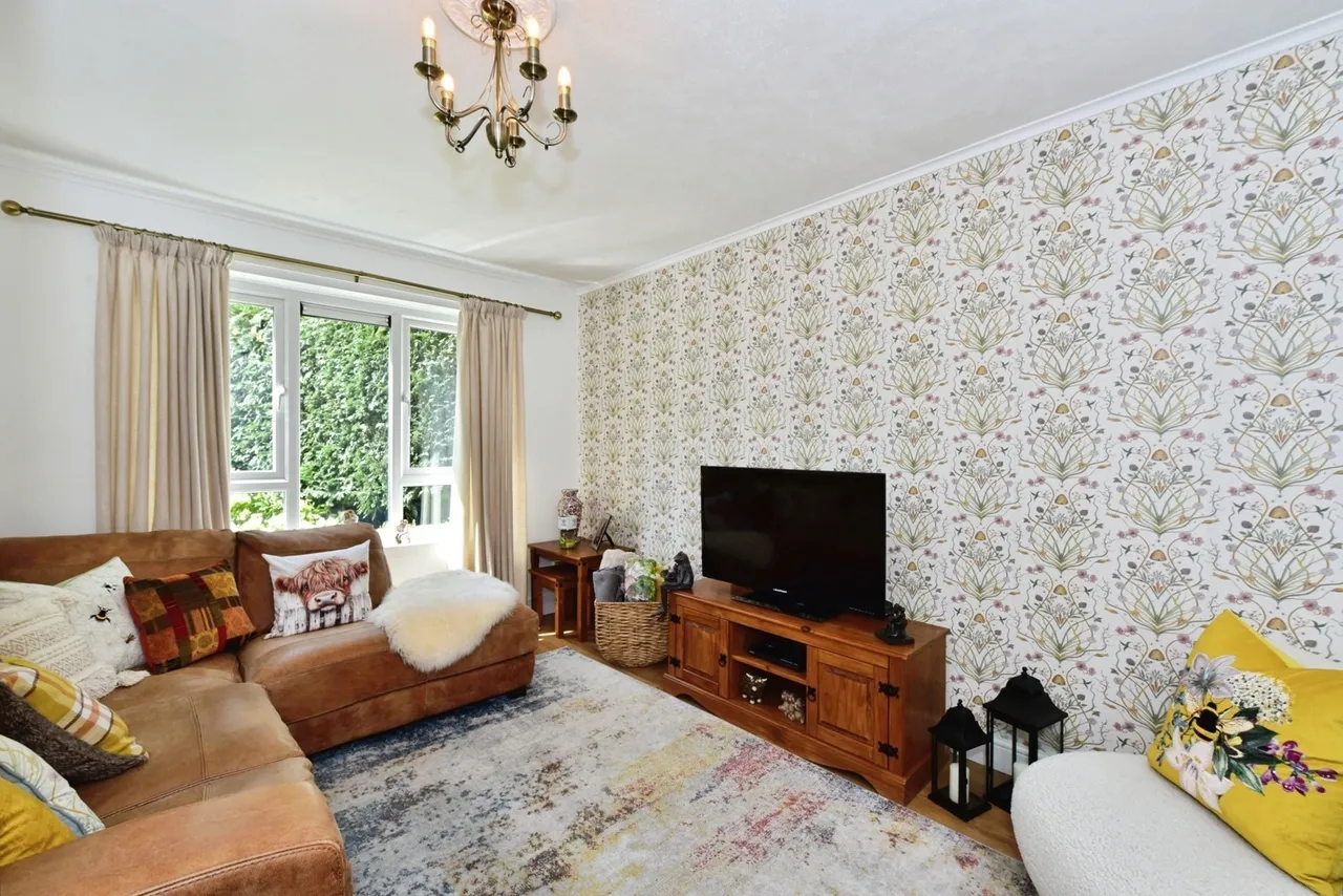 Raseby Avenue, Waterthorpe, Sheffield, South Yorkshire, S20, photo 6