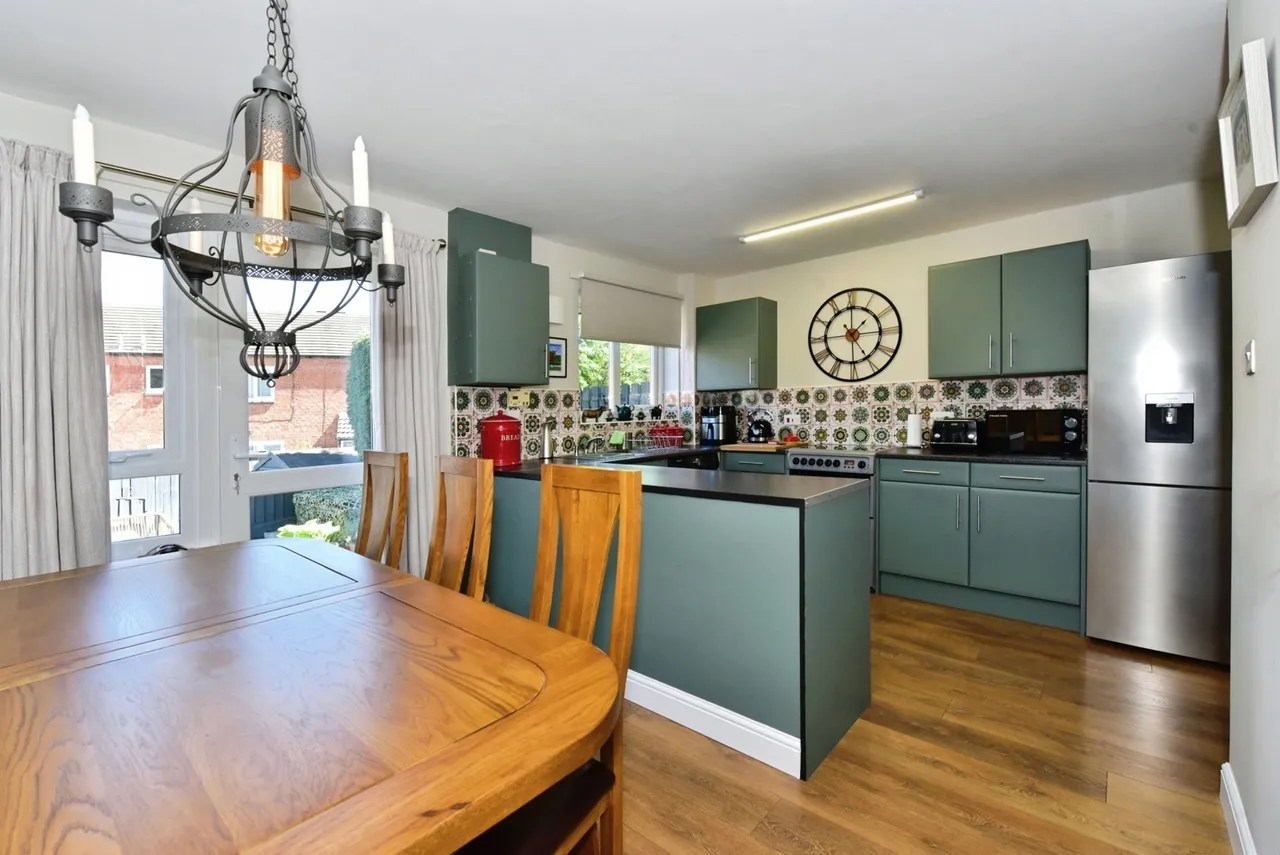 Raseby Avenue, Waterthorpe, Sheffield, South Yorkshire, S20, photo 7
